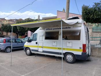 Lufficio-postale-mobile-di-Montenero-di-Bisaccia.jpg